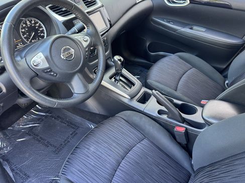 Used 2019 Nissan Sentra SV FWD image 4