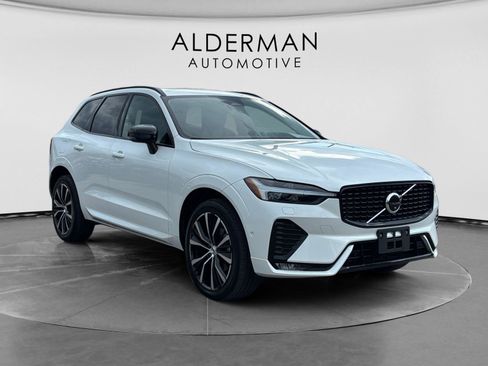 Used 2024 Volvo XC60 B5 Plus w/ Protection Package Premier AWD/4WD image 7