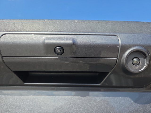 Used 2022 Ford F150 Lariat w/ Max Trailer Tow Package AWD/4WD image 16