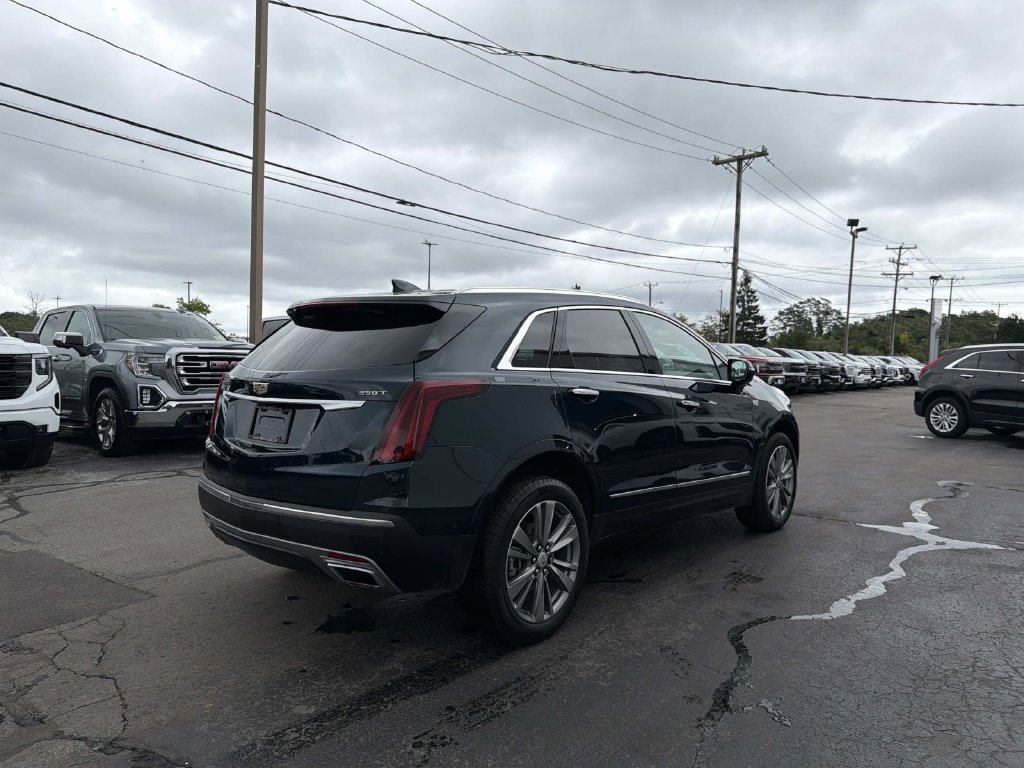 Used 2024 Cadillac XT5 Premium Luxury w/ Technology Package FWD image 5