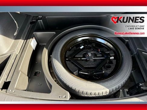 Used 2025 Chevrolet Blazer LT image 23