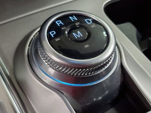 Used 2020 Ford Explorer XLT w/ Equipment Group 202A image 17