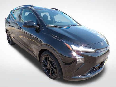 New 2027 Chevrolet Bolt RS w/ Technology Package FWD image 7