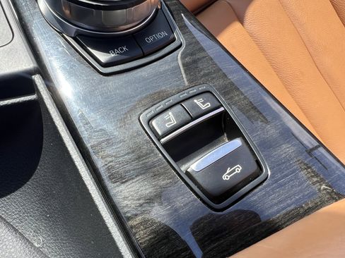 Used 2018 BMW 430i Convertible w/ Premium Package RWD image 30