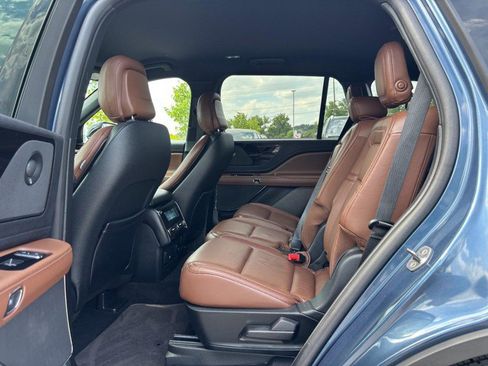 Certified 2020 Lincoln Aviator Reserve w/ Class IV Trailer Tow Package AWD/4WD image 12