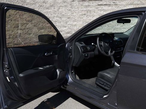 Used 2013 Honda Accord Sport image 23