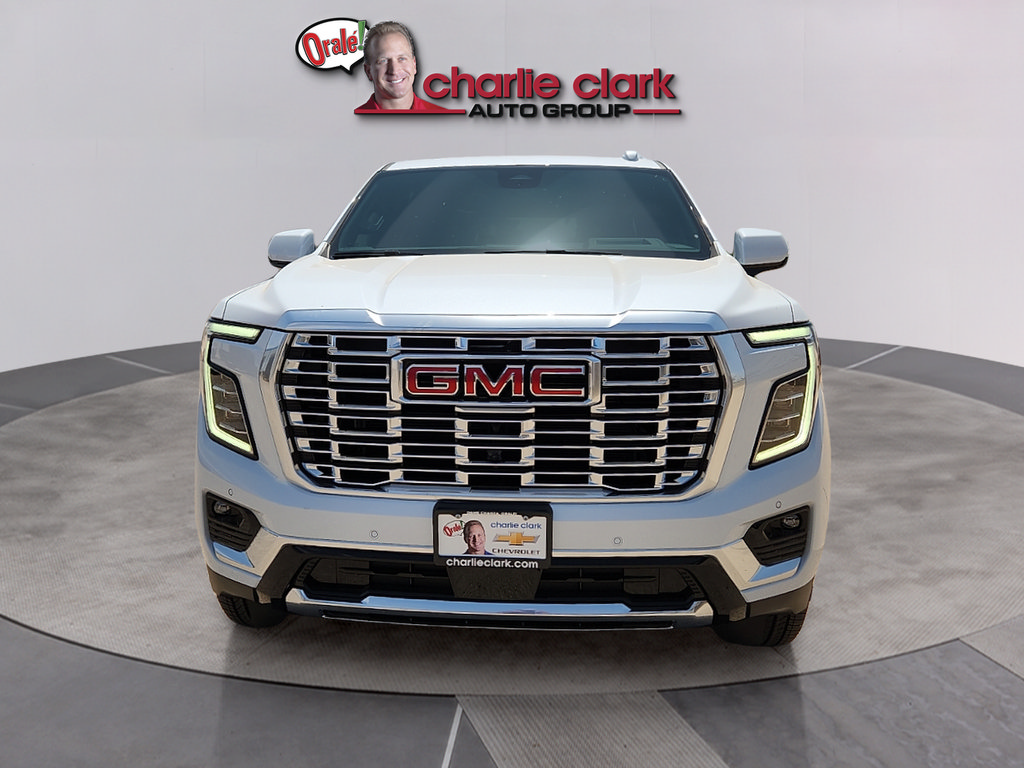 New 2026 GMC Yukon Denali w/ Denali Reserve Package AWD/4WD image 8