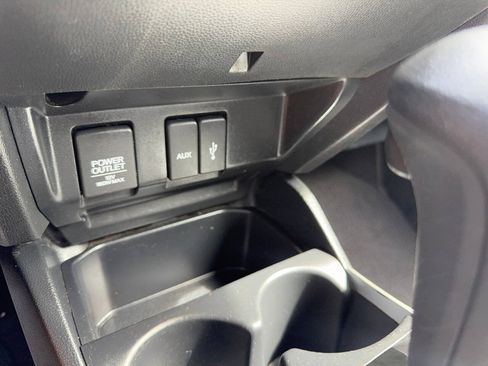 Used 2015 Honda Fit LX image 32