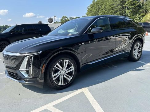Used 2024 Cadillac Lyriq Tech AWD/4WD image 1