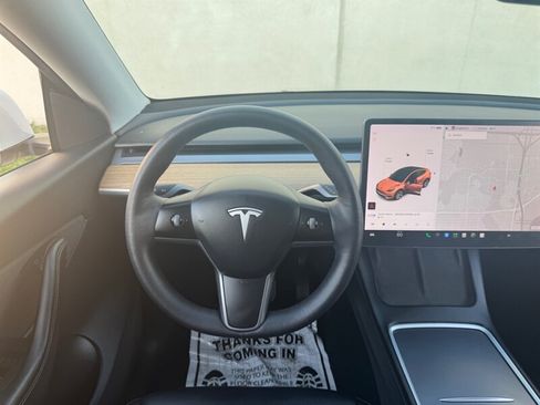 Used 2021 Tesla Model Y Long Range AWD/4WD image 16