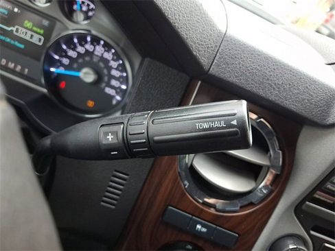 Used 2016 Ford F350 Lariat image 16