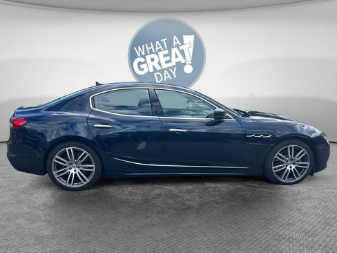 Used 2022 Maserati Ghibli Modena Q4 AWD/4WD image 2