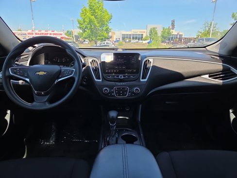 Used 2024 Chevrolet Malibu LT FWD image 18