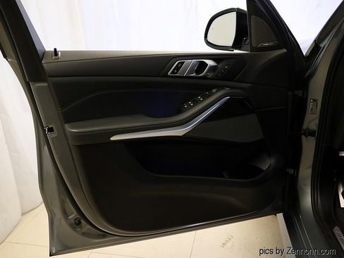 Certified 2024 BMW X5 xDrive40i w/ M Sport Package image 29