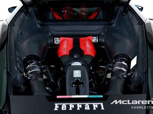 Used 2018 Ferrari 488 GTB RWD image 24