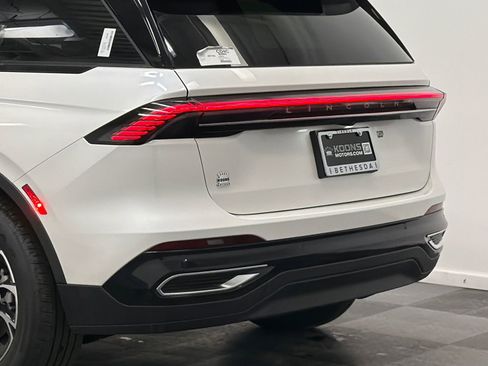 New 2026 Lincoln Nautilus Premier w/ Equipment Group 102A image 7