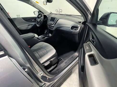 Used 2023 Chevrolet Equinox LS FWD image 25