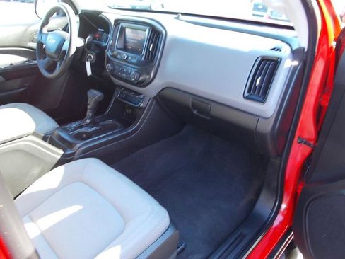 Used 2020 Chevrolet Colorado W/T image 22