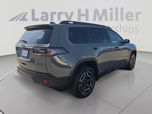 New 2026 Jeep Cherokee Laredo AWD/4WD image 5