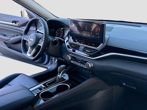 New 2025 Nissan Altima 2.5 SR w/ SR Premium Package image 5