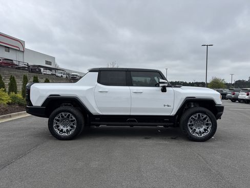 New 2025 GMC Hummer EV 3X image 11