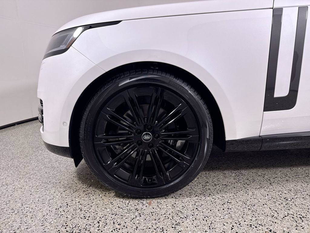 Used 2023 Land Rover Range Rover SE AWD/4WD image 10
