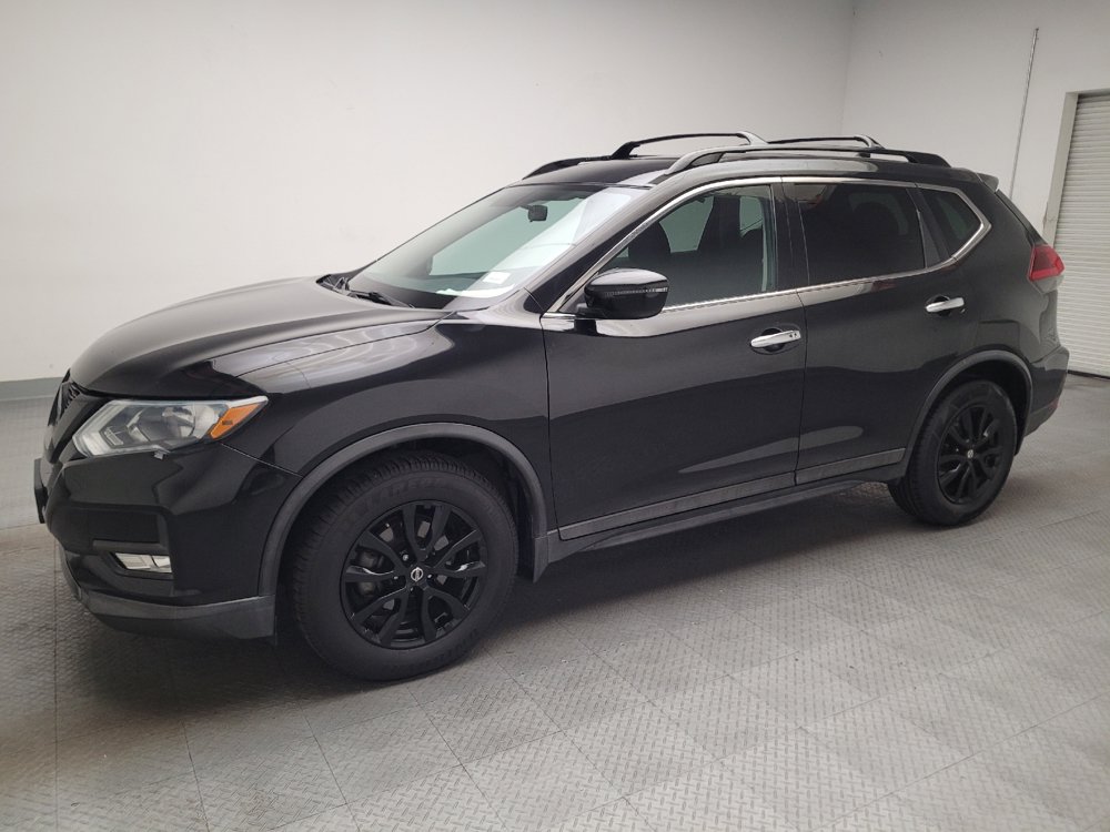 Used 2018 Nissan Rogue SV FWD image 2