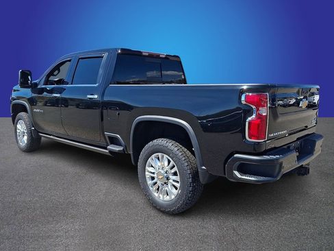 Used 2022 Chevrolet Silverado 2500 High Country w/ Safety Package II AWD/4WD image 6
