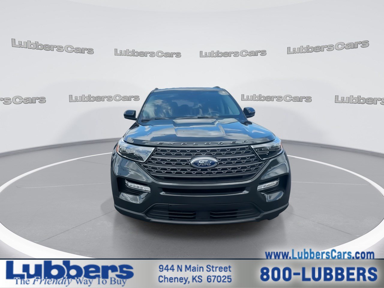 Used 2023 Ford Explorer XLT w/ Equipment Group 202A AWD/4WD image 3