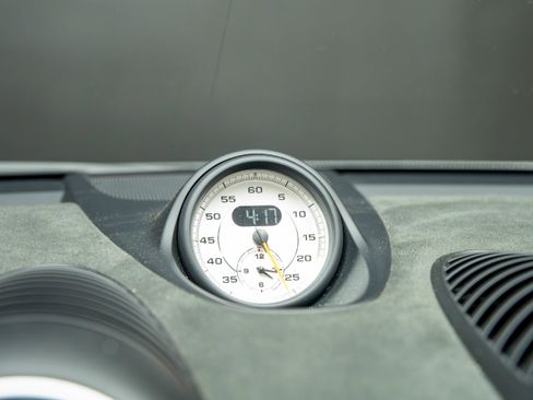 Certified 2025 Porsche 718 Boxster Spyder RS RWD image 26