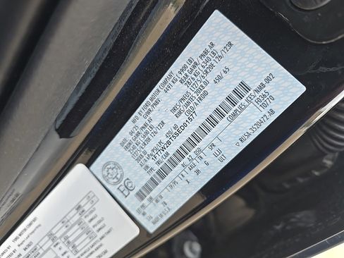 Used 2025 Ford F250 Platinum image 9