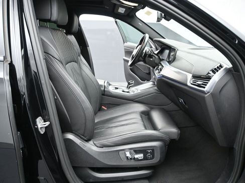 Used 2023 BMW X6 xDrive40i w/ M Sport Package image 17