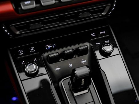 Used 2021 Porsche 911 Carrera 4 image 63