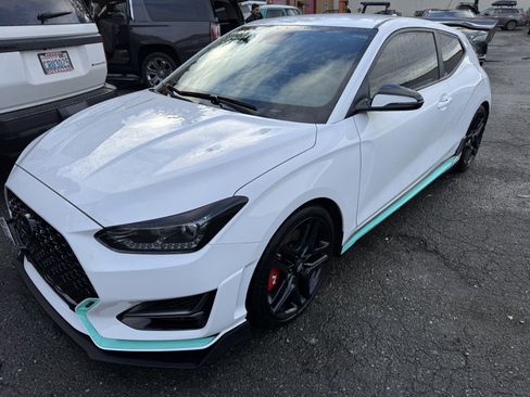Used 2022 Hyundai Veloster N image 1