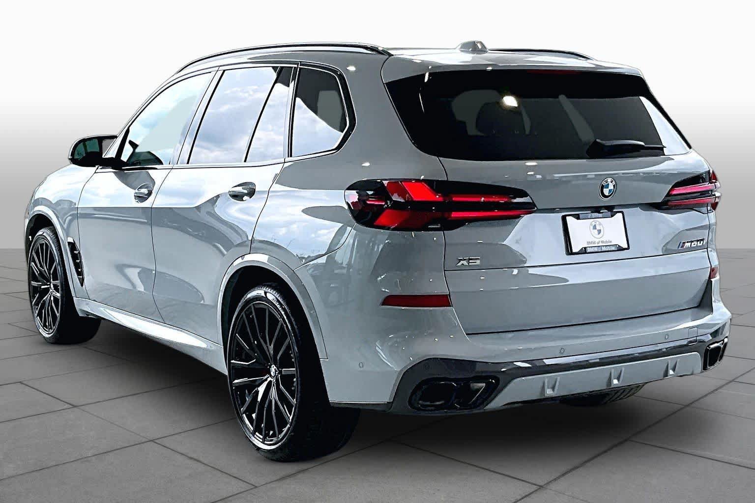 Used 2026 BMW X5 M60i AWD/4WD image 11