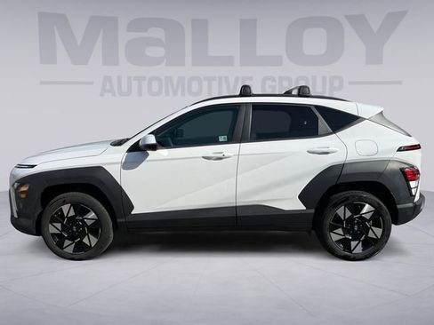 Used 2024 Hyundai Kona SEL AWD/4WD image 2