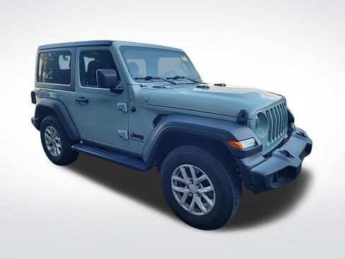 Used 2023 Jeep Wrangler Sport AWD/4WD image 3