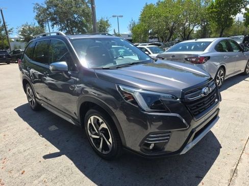 Used 2023 Subaru Forester Touring AWD/4WD image 3