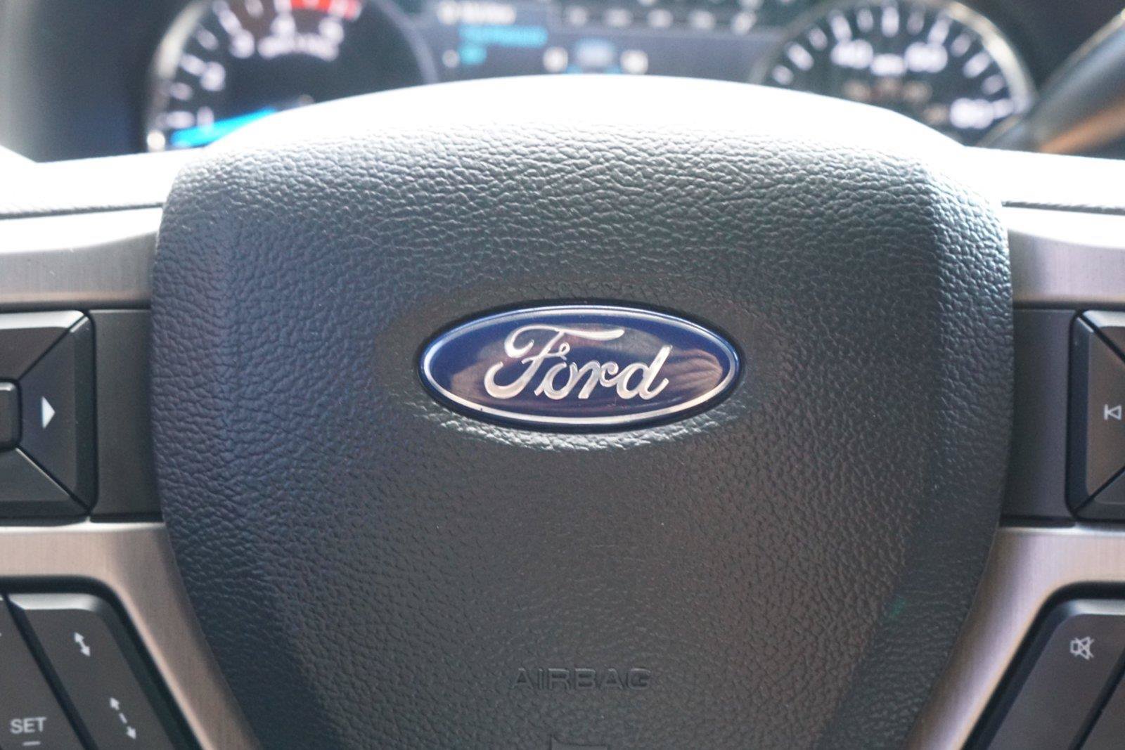 Used 2022 Ford F350 Platinum AWD/4WD image 13