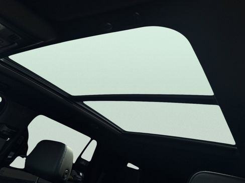 Used 2022 GMC Yukon Denali image 3