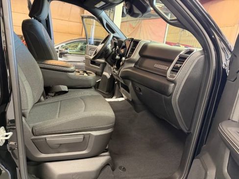 Used 2026 RAM 2500 Big Horn AWD/4WD image 32
