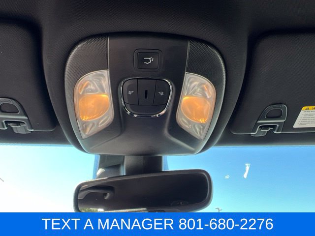 Used 2025 Jeep Compass Latitude w/ Convenience Group AWD/4WD image 28