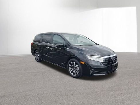 Used 2024 Honda Odyssey EX-L image 2