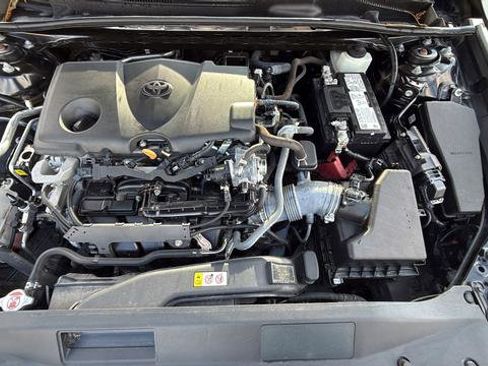 Used 2022 Toyota Camry XSE image 25