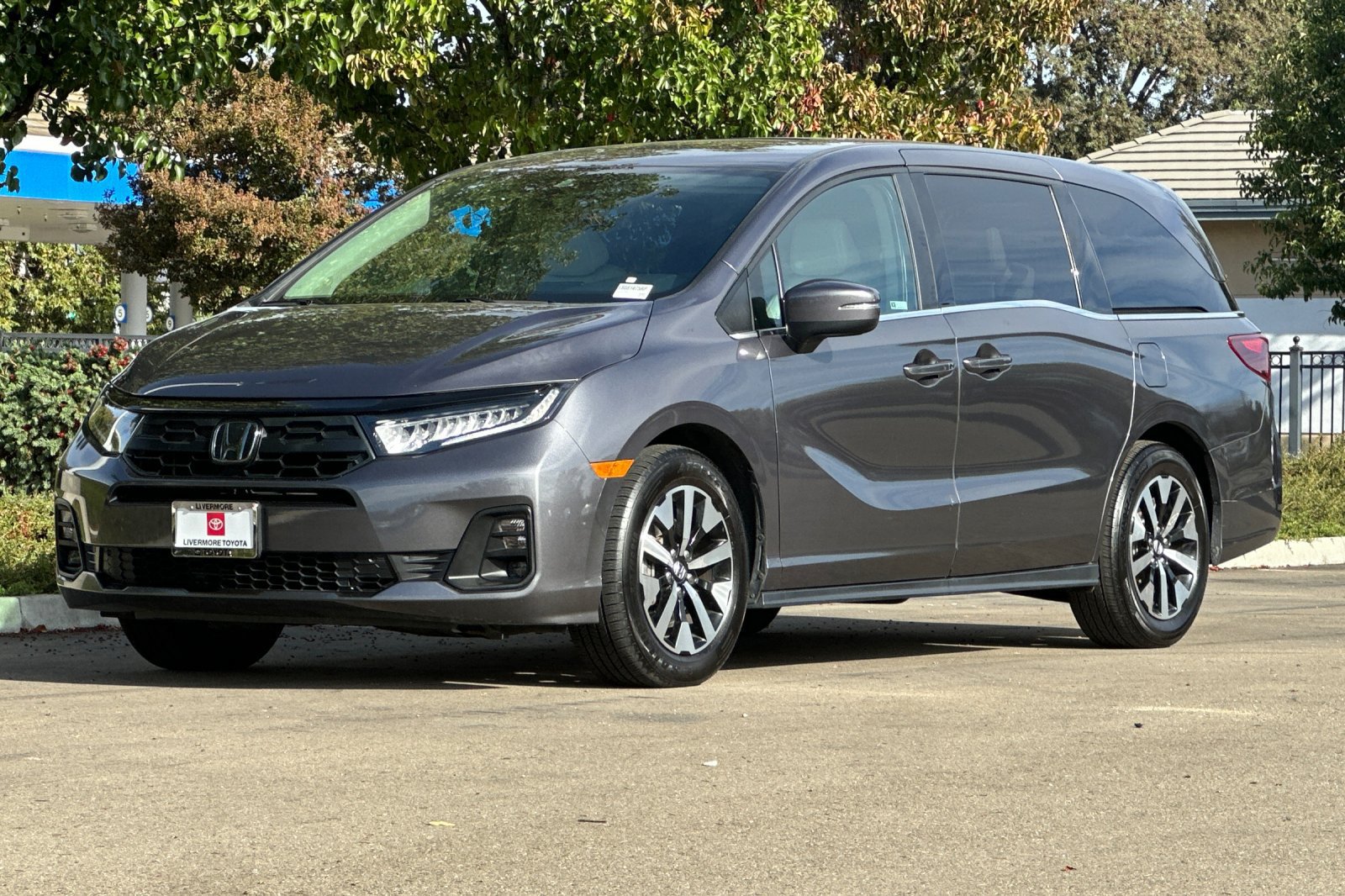 Used 2025 Honda Odyssey EX-L image 8