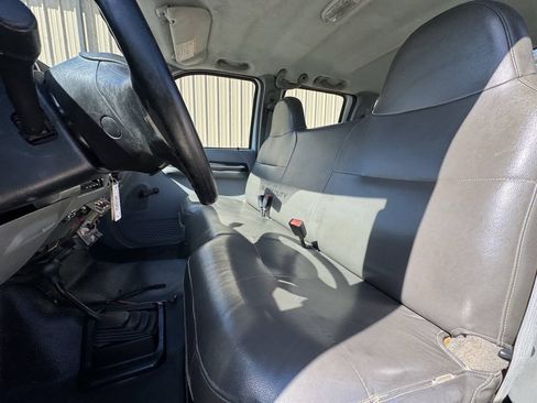 Used 2006 Ford F250 XL AWD/4WD image 17