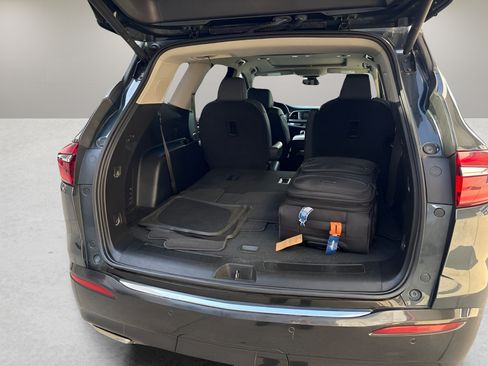 Used 2019 Buick Enclave Premium w/ Experience Buick Package AWD/4WD image 6