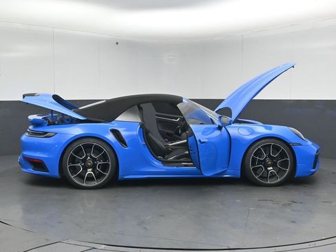 Used 2022 Porsche 911 Turbo S w/ 911 Turbo Sportdesign Package image 56