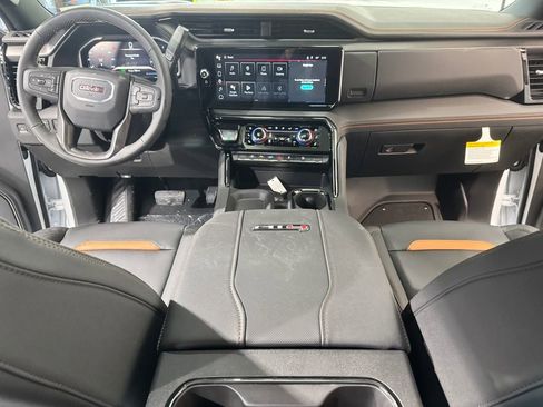 New 2026 GMC Sierra 2500 AT4 w/ AT4 Premium Plus Package image 15