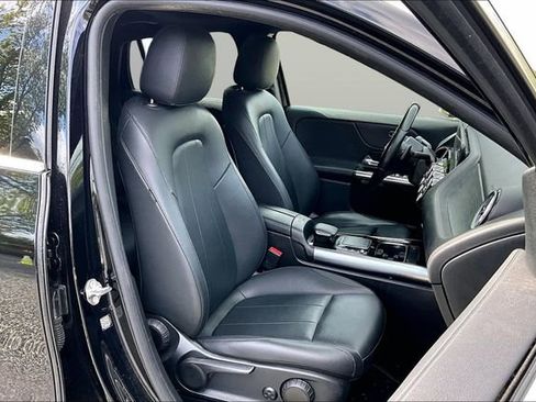 Certified 2022 Mercedes-Benz GLA 250 4MATIC image 13